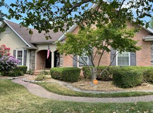 914 Bucklin Cir, Sikeston, MO 63801