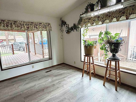 3rd image of 503-155 Madrone Way