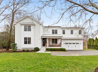 54 Long Lots Rd, Westport, CT 06880