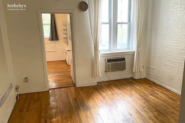 Rented by Sotheby's International Realty | media 8