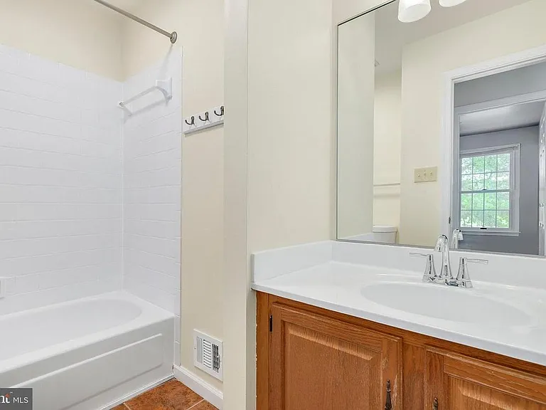 6581 Ewald Ct — Photo 23