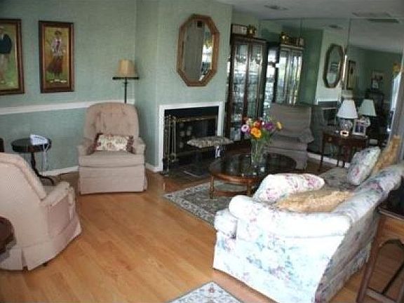 2nd image of 232 White Cliff Dr