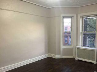 7131 66th Pl, Ridgewood, NY 11385