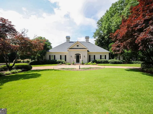 1071 Forrest Hills Dr, Watkinsville, GA 30677