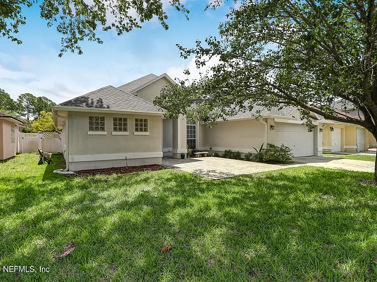 1015 Mystic Harbor Dr — Photo 2