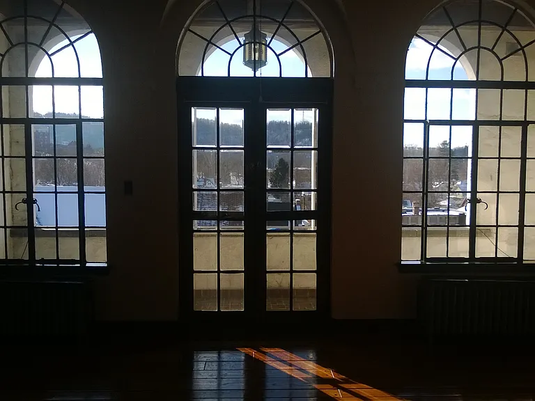 El Villa Apartments — Photo 13