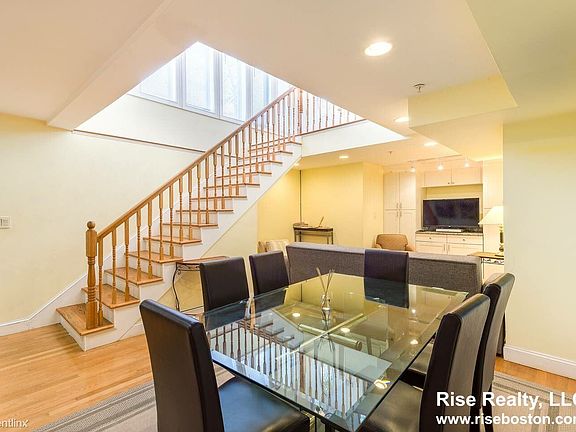 74 Georgia St. #2 Boston - Roxbury Unit Photo 4