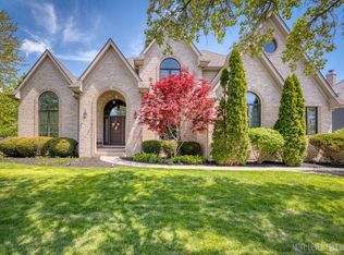 2401 Legacy Dr, Aurora, IL 60502