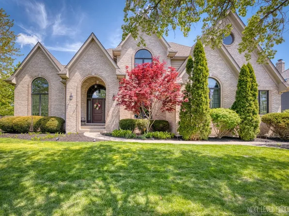 2401 Legacy Dr, Aurora, IL 60502