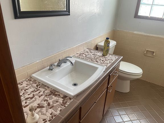 5th image of 8717 W Hampton Ave #1