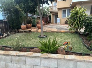 1136 Luawai St, Honolulu, HI 96816