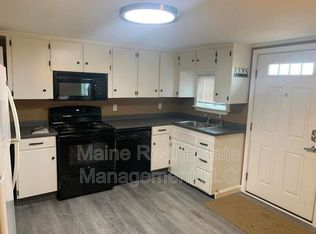 11 Stillwater Ave APT A, Orono, ME 04473