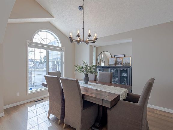 5th image of 162 SE Rocky Ridge Cir NW