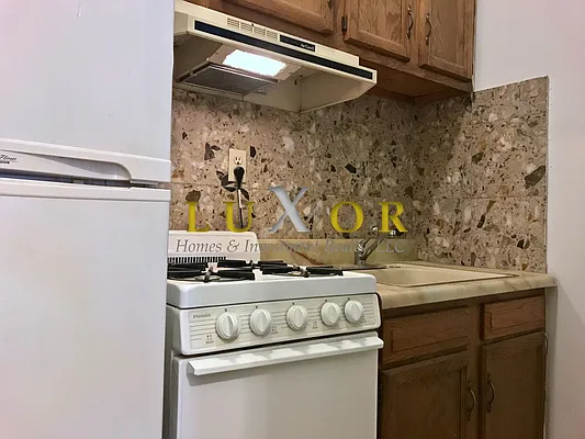 Rented by Luxor Homes & Investment Realty | media 15