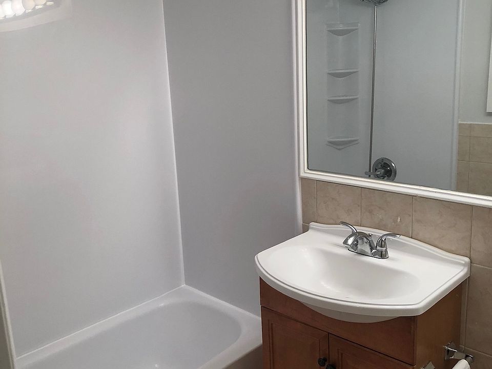 Tub and shower