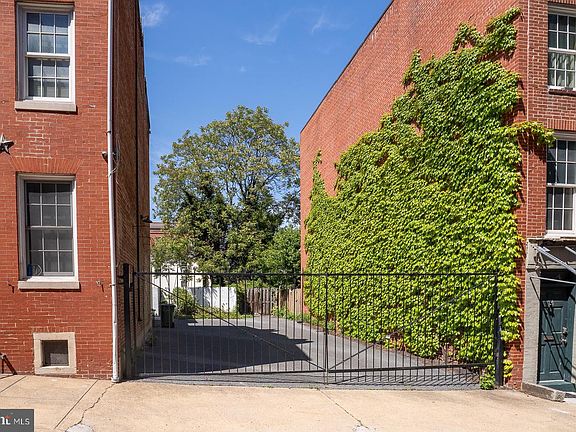 2nd image of 10 E Hamilton St