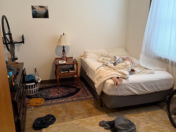 4th image of 3122 W Clay St APT 11