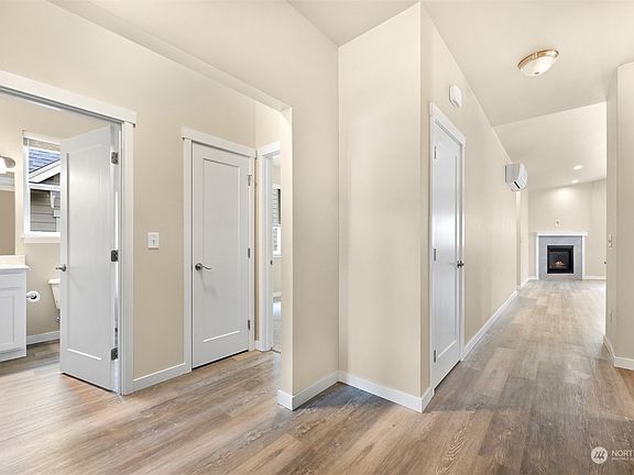 4th image of 6222 Fernridge Drive