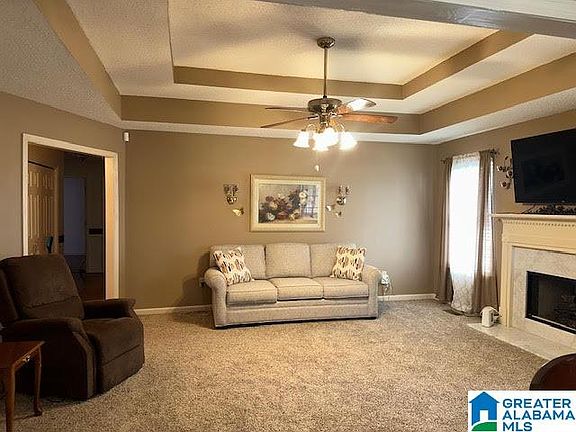 5th image of 19985 Eastern Valley Rd