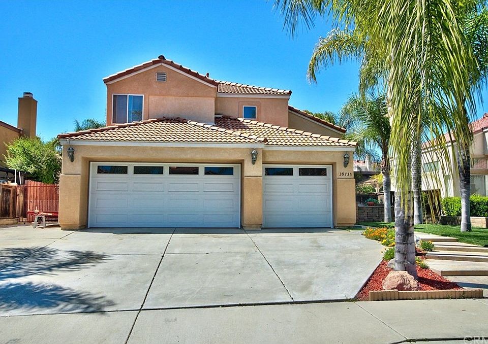 1st image of 39735 Avenida Miguel Oeste
