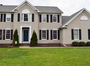 10415 Ravenwood Ln, Concord Township, OH 44077