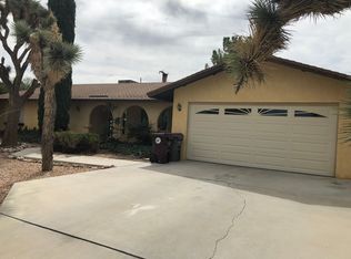 58013 Ivanhoe Dr, Yucca Valley, CA 92284