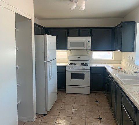 3rd image of 5284 Silverheart Ave