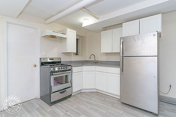 1st image of 79 Underhill Ave #2C