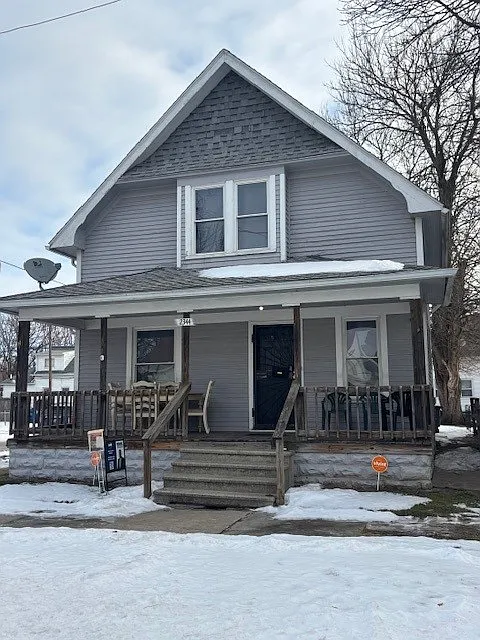 2344 Elm St - HSE — Photo 2