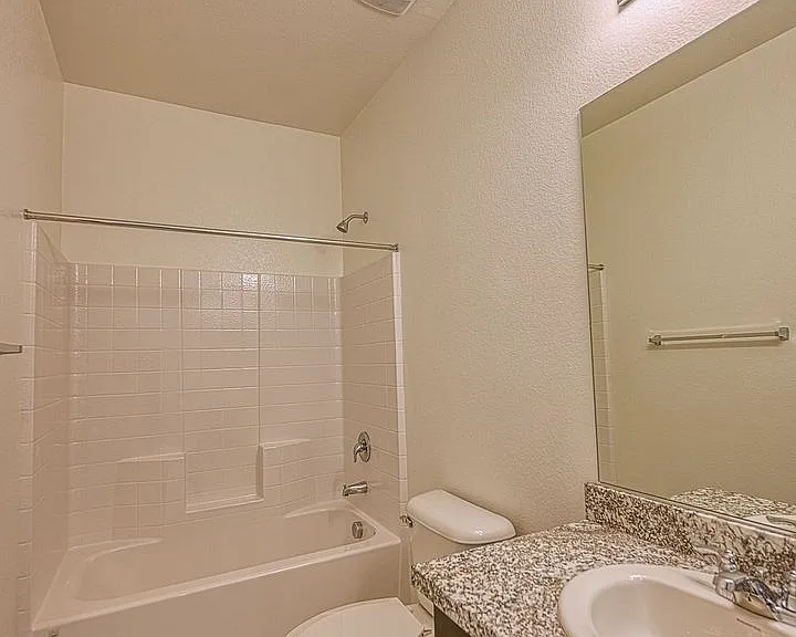 5635 S Larimer St — Photo 12