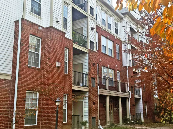 11508 Sperrin Cir Unit 101, Fairfax, VA 22030