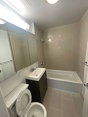 5th image of 8330 Kew Gardens Rd APT 4C