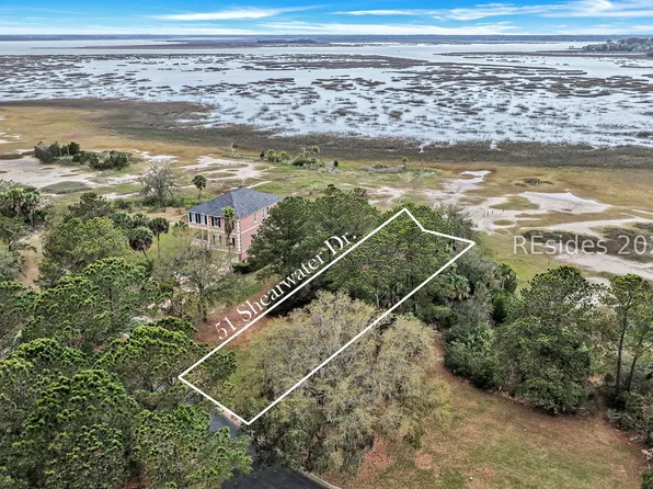 51 Shear Water Dr, Hilton Head Island, SC 29926