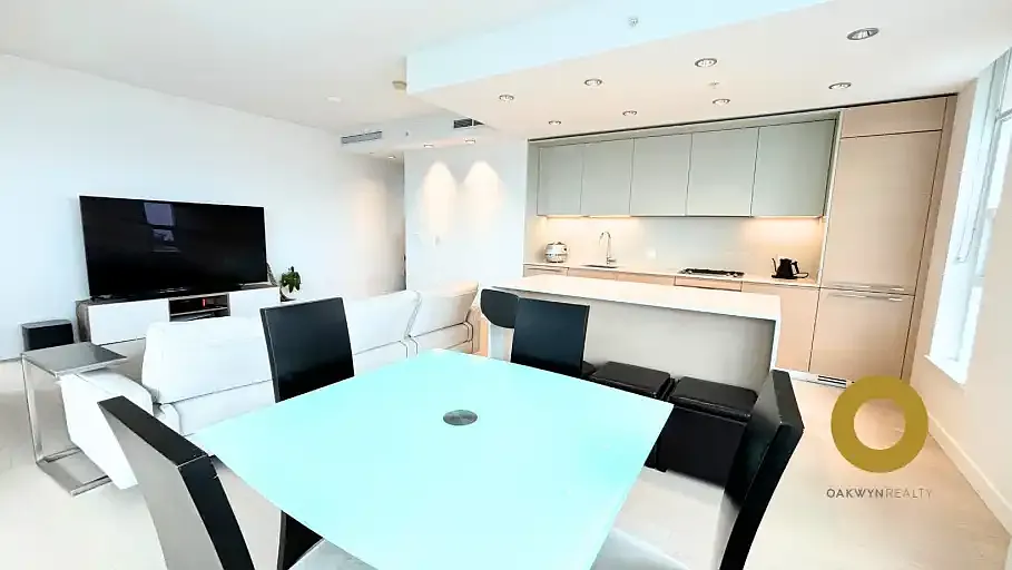 2 bed, 2.0 bath, 1081 sqft, $4,800 — Photo 1
