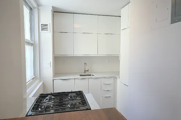 Rented by Bold New York | media 3