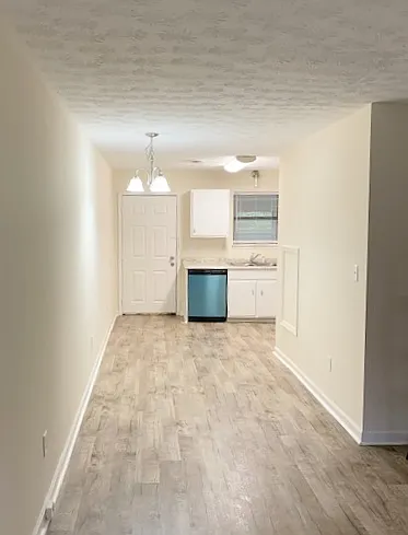 222 Mabry Dr — Photo 4