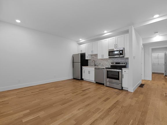 5th image of 259 E Livingston Ave #A