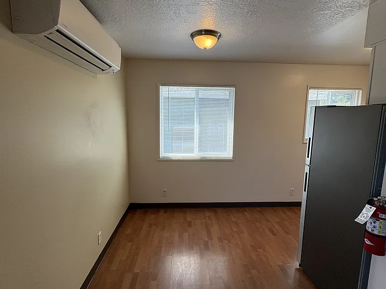 8220 N Edison St — Photo 21