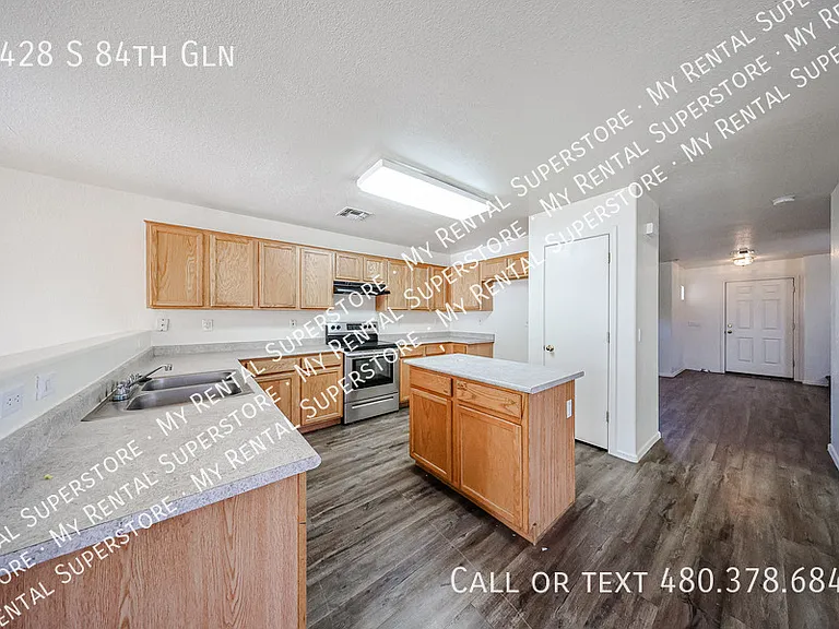 2428 S 84th Gln — Photo 8