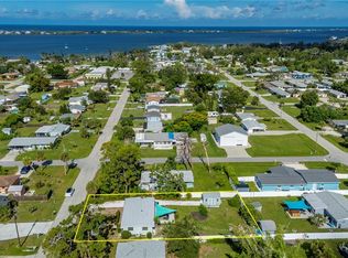 70 Virginia Ct, Englewood, FL 34223