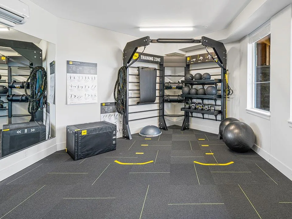 24/7 Gym