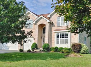 1384 Essex Dr, Hoffman Estates, IL 60192