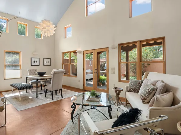 208 1/2 E Santa Fe Ave, Santa Fe, NM 87505