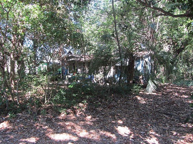 2nd image of 633 Cummings Ln