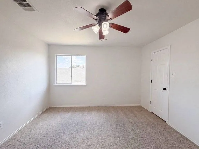 6807 Aquamarine Dr — Photo 5
