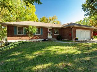 1913 N Colony Ln, Independence, MO 64058