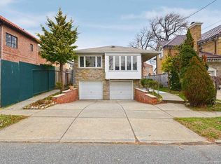 16611 Cryders Ln, Whitestone, NY 11357