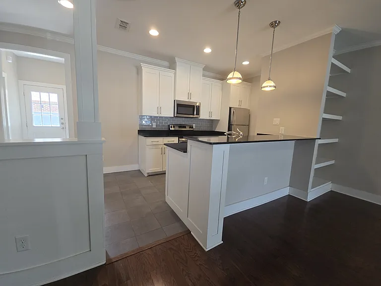 Kitchen & Dining nook