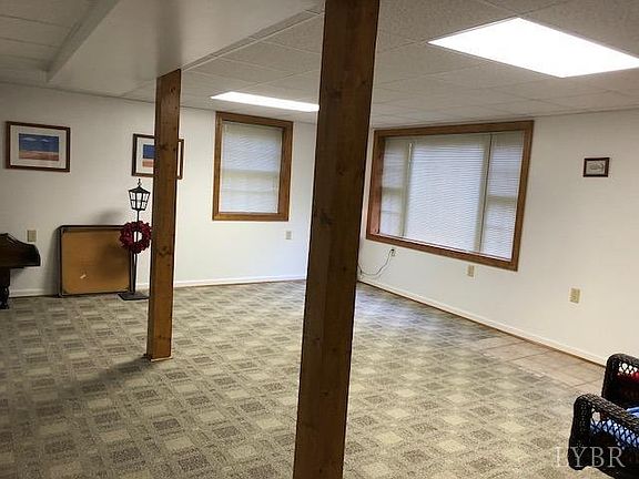4th image of 1611 Melinda Dr