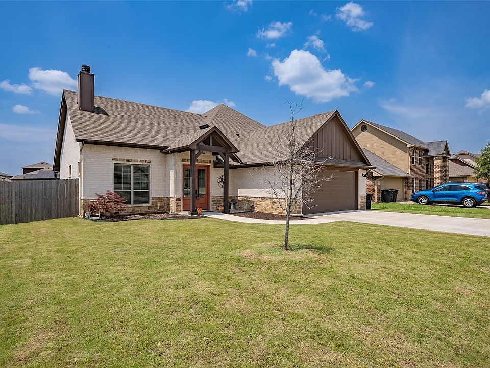 1719 Lakeway Dr, Cleburne, TX 76033 MLS 20339368 Zillow